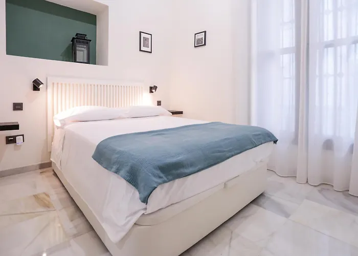 Monkeys Apartments Cervantes