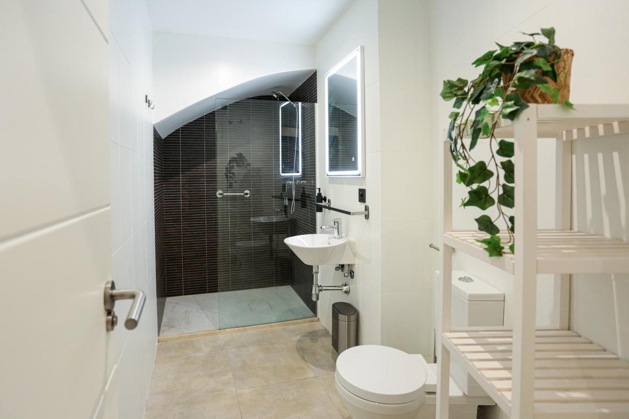 Apartment Monkeys Cervantes Sevilla